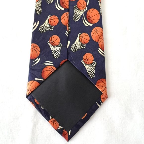 Steven Harris Hand Made Basketball Themed Necktie in Excellent Condition! - Picture 4 of 5